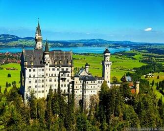 Neuschwanstein Castle Wallpaper Crazy Frankenstein