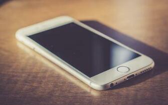 iPhone Apple