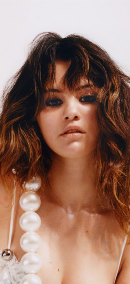 Selena Gomez Dazed iPhone X Wallpaper