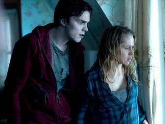 Nicholas Hoult As R And The Zombie Wallpaper