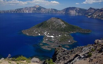 Crater Lake Wallpaper