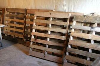 Pallet Wall1
