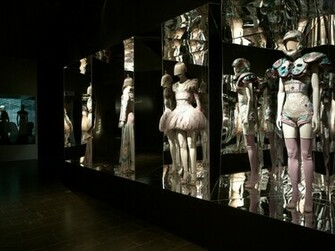 Alexander Mcqueen Savage Beauty Gallery Romantic Exoticism