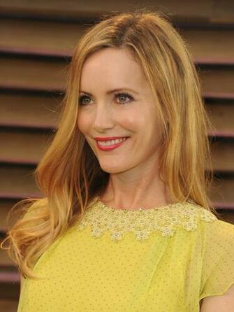Leslie Mann HD Desktop Wallpaper