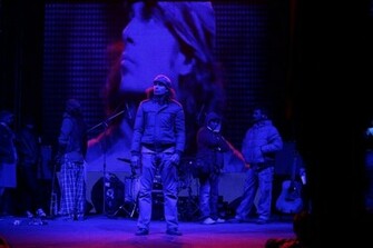 Wallpaper Background Rockstar Shooting Stills Journey Far Ranbir