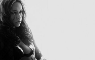 Jennifer Love Hewitt Wallpaper