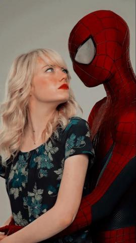 Andrew Garfield Emma Stone Wallpaper In Peter Parker