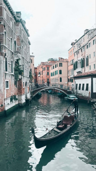 Italy Aesthetic Wallpaper