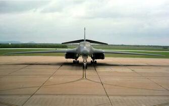 Wallpaper Usaf B 1b Bomber Head On X Widescreen