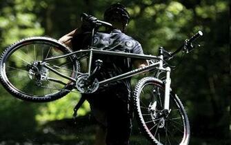 Mountain Biking Sports Desktop Wallpaper
