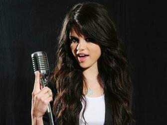 Selena Gomez Wallpaper HD