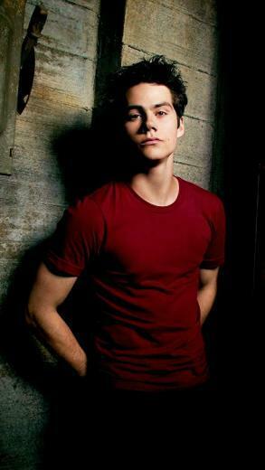 Dylan O Brien iPhone Wallpaper
