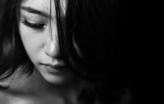 Female Black And White Wallpaper Top