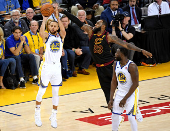 Stephen Curry And Lebron James Wallpaper