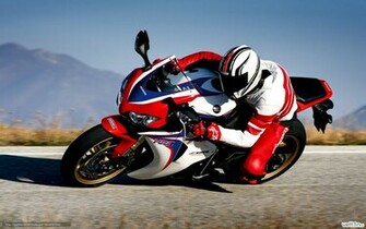 Wallpaper Honda Cbr Hrc Desktop In The