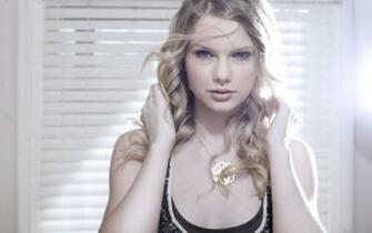 Taylor Swift HD Wallpaper