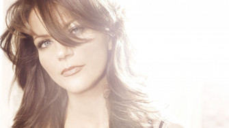 Martina Mcbride S Karie