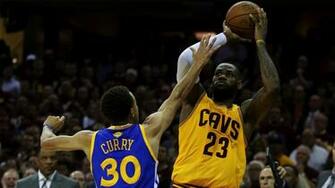 Stephen Curry We Re Not Down Because Of Lebron James Nba Sporting