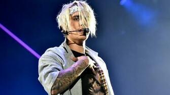 Justin Bieber Wallpaper Image Photos Pictures Background