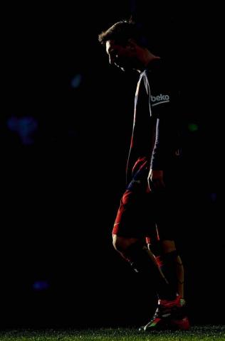 Football Wallpaper HD Darkness Light Photography Footwear