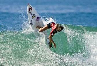 Bethany Hamilton Surfing Wallpaper