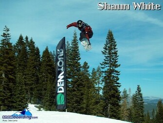 Shaun White Snowboarding Wallpaper