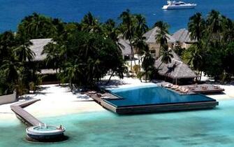 Huvafen Fushi Resort Maldives Wallpaper