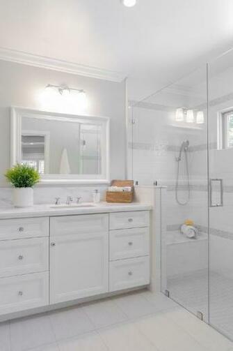 White Subway Tiles With Gray Border Transitional Bathroom