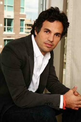 Mark Ruffalo News Photos Biography Videos And Wallpaper
