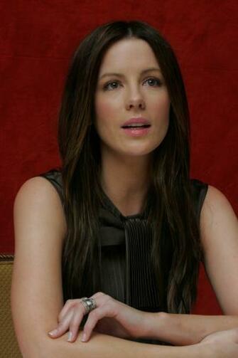 Kate Beckinsale Wallpaper High Quality