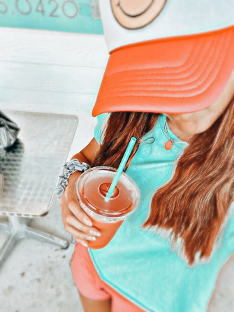 Preppy Girl Pfp Wallpaper