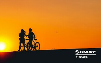 Back Image For Giant Road Bike Wallpaper