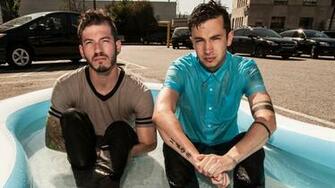 Bros Chilling In A Hot Tub Five Feet Apart Cause They Re Not Gay
