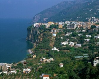 Scenes Of Italy Ganino