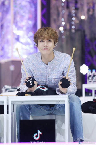 Jhope Cute Wallpaper