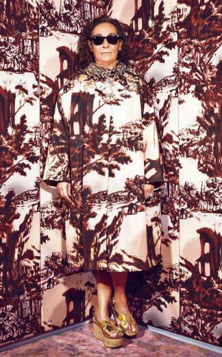 Wear Wallpaper Prints