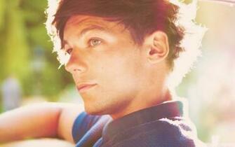 Louis Tomlinson Widescreen Wallpaper