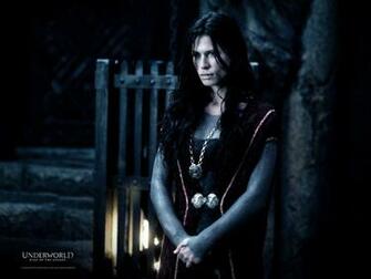 Rhona Mitra Wallpaper