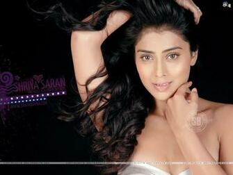 Bollywood Hot Actress Scene Santa Banta Wallpaper
