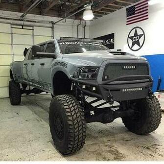 Mega Ram Runner Big Bad Dodge Door Diesel Camions