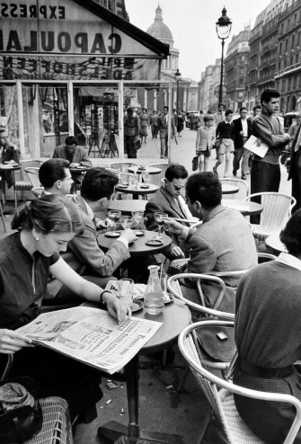 Vintage Photos Of Paris That Will Make You Wish For A Time
