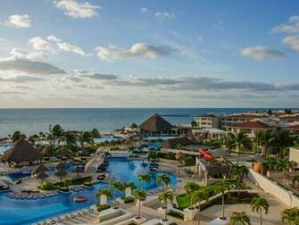 Cancun Resorts Moon Palac HD Wallpaper Background Image