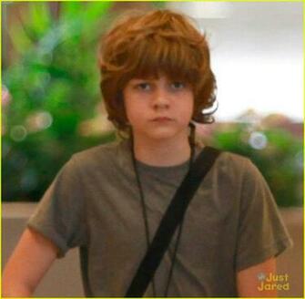 Ty Simpkins And Nick Robinson Head To Jurassic World