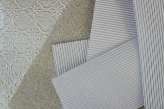 Looks Like Wainscoting A White Paper That Tin Ceiling