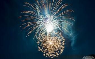 Pin Fireworks Wallpaper Kicking Designs