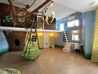 Jungle Theme For Kids Room With Tree Wallpaper