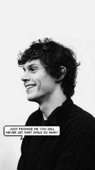 Evan Peters Background