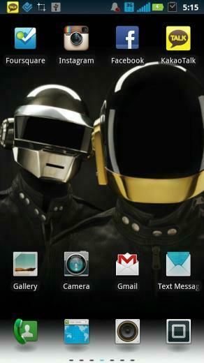 Can Never Get My Wallpaper To Fit Right Meh