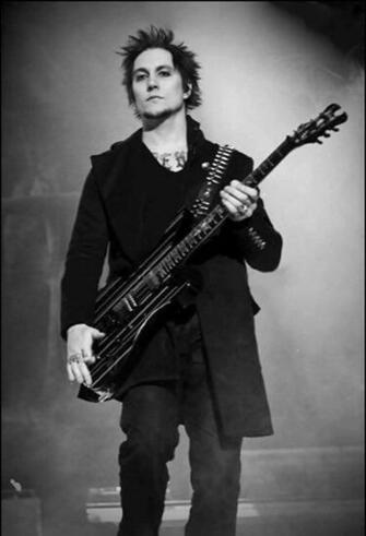 Synyster Gates Image Syn Wallpaper And Background