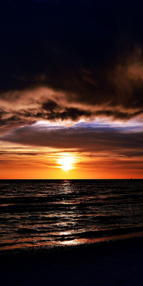 Dark Sunset 4k Wallpaper Gallery iPhone
